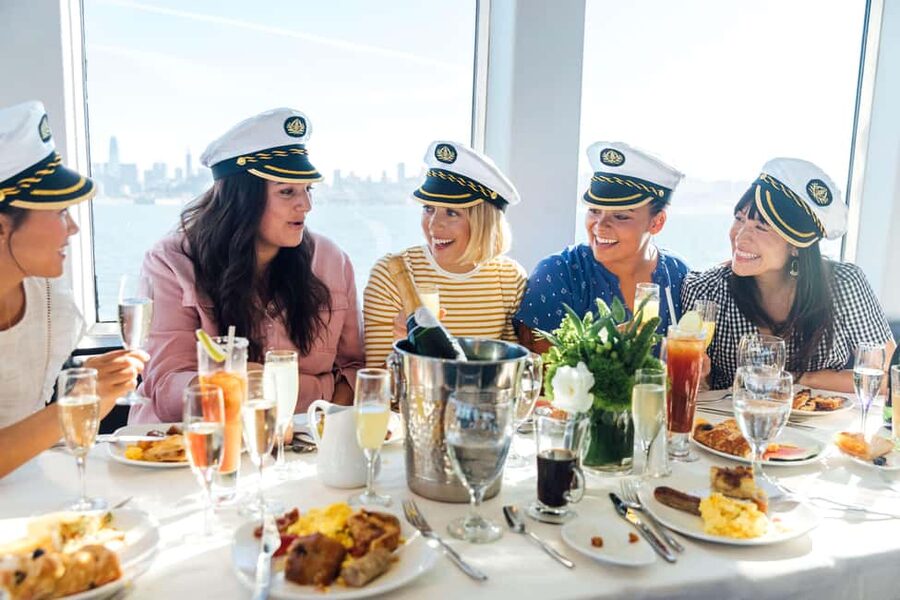 NYC: City Cruises Brunch, Lunch, or Dinner Buffet Cruise - Key points to know before booking