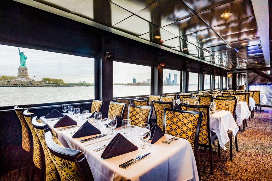 NYC: City Cruises Brunch, Lunch, or Dinner Buffet Cruise - Following the route past Manhattan’s icons