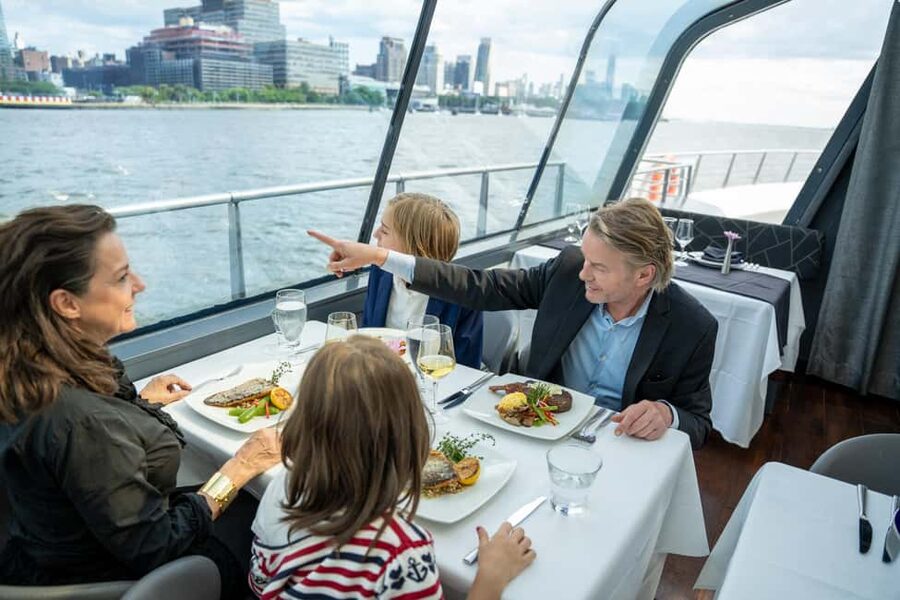 NYC: City Cruises Luxury Brunch, Lunch or Dinner Cruise - Lower Manhattan and the Statue of Liberty