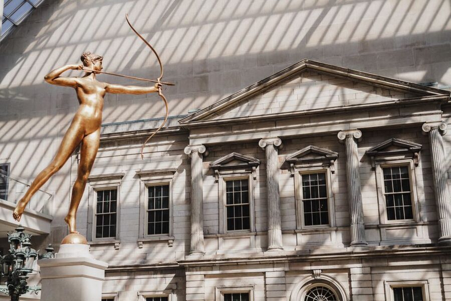 NYC: Express Highlights Tour of the MET Museum - Group size, pace, and accessibility