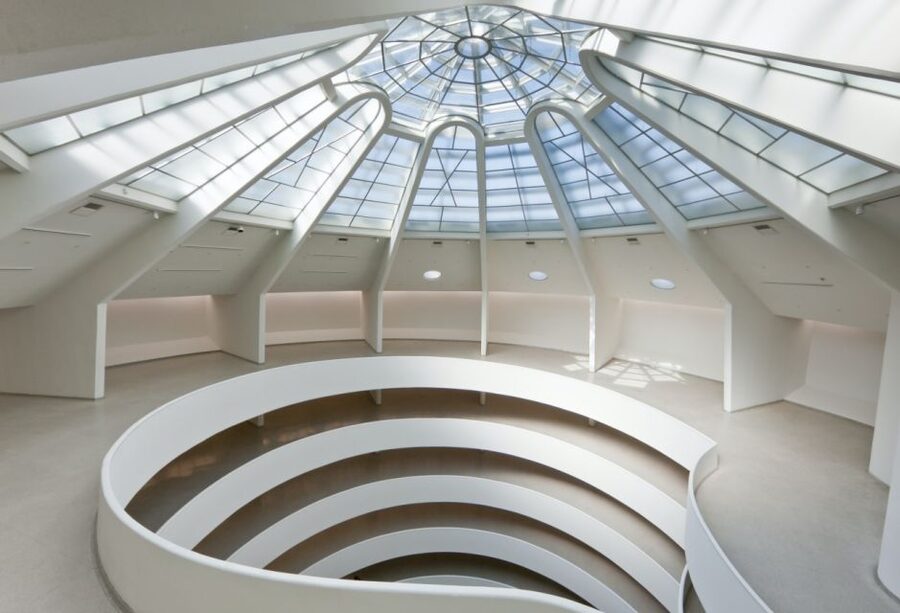NYC: Guggenheim Museum Entry Ticket - Crowds, seating, and atmosphere