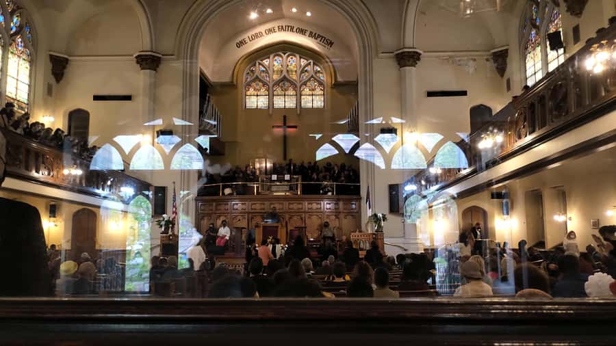 NYC: Harlem Hallelujah! Gospel Wednesday Concert - Entering Convent Avenue Baptist Church