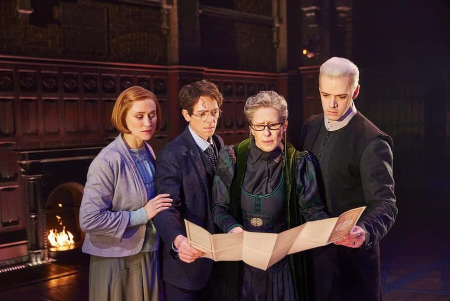 NYC: Harry Potter and the Cursed Child on Broadway - The Harry Potter New York store add-on