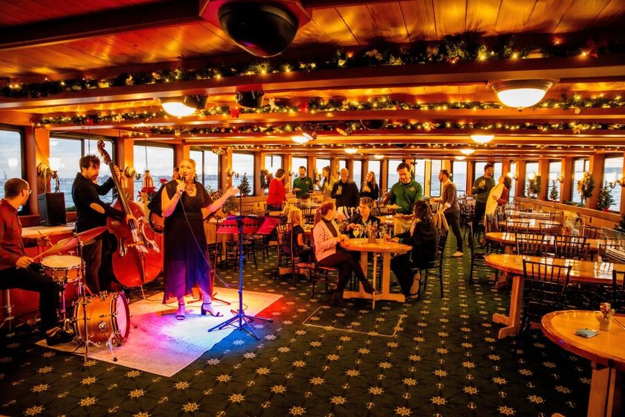 NYC: Holiday Yacht Cruise with Jazz, Cocoa & Carols - The Manhattan waterfront from Battery Park to Governor’s Island