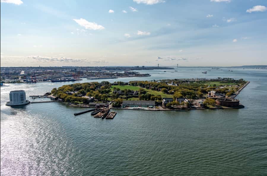 NYC: Manhattan Sightseeing Helicopter Tour - Central Park and Manhattan’s famous towers