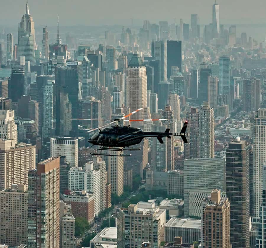 NYC: Manhattan Sightseeing Helicopter Tour - Arriving at the helipad and getting ready