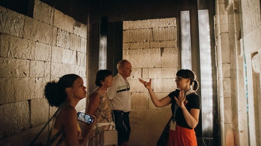 NYC: Meet the Met – Extended 3hr Small-Group Tour - Pompeii in New York