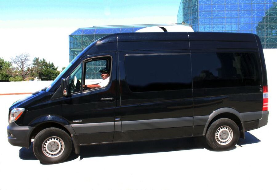 NYC: One-Way Transfer to/from JFK Airport and Manhattan - Is $35 good value for New York?