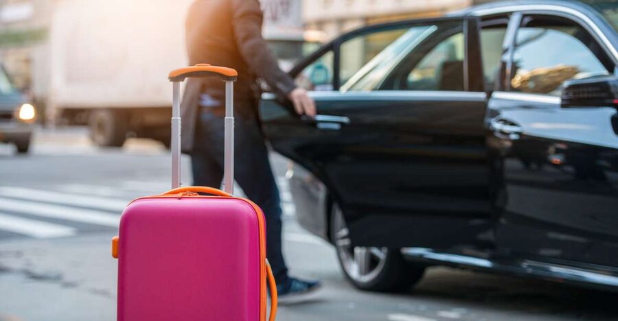 NYC: Private JFK Airport Transfer From/To Manhattan - From baggage claim to the curb at JFK