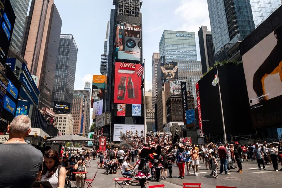 NYC: See Yourself on a Times Square Billboard for 24 Hours - Best occasions for a Times Square appearance