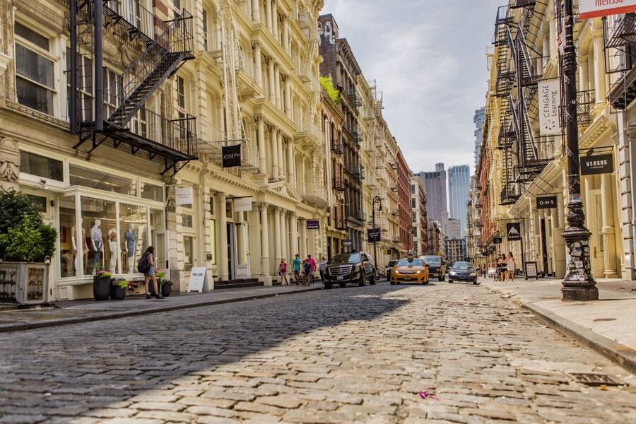 NYC: SoHo, Little Italy, and Chinatown Guided Tour - What the guides add to the walk
