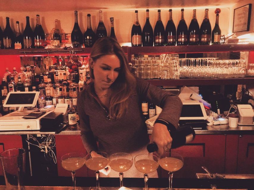 NYC: Speakeasy Drinks and Prohibition History Tour - The guides make or break the evening