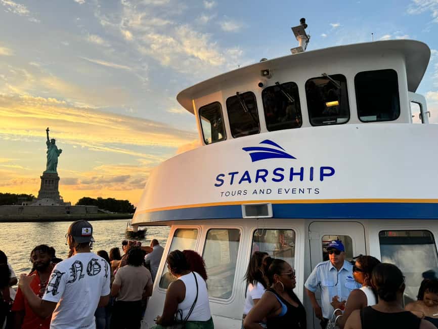 NYC: Starship Landmark 90 Minute Sightseeing Cruise - Ellis Island and the Statue of Liberty photo stop