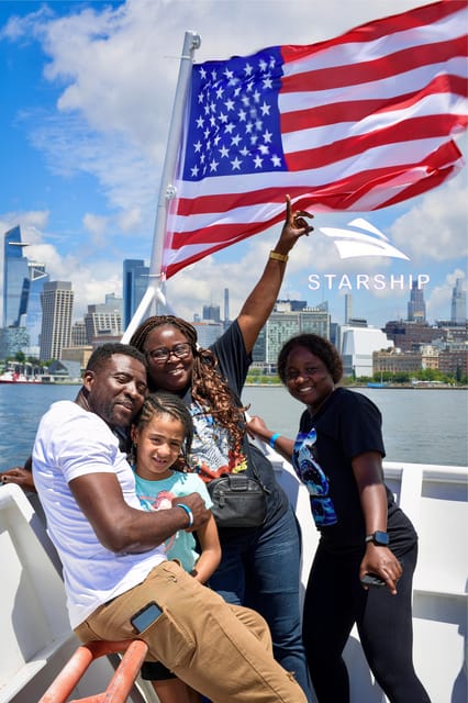 NYC: Starship Landmark 90 Minute Sightseeing Cruise - What the boat is like for comfort and photos