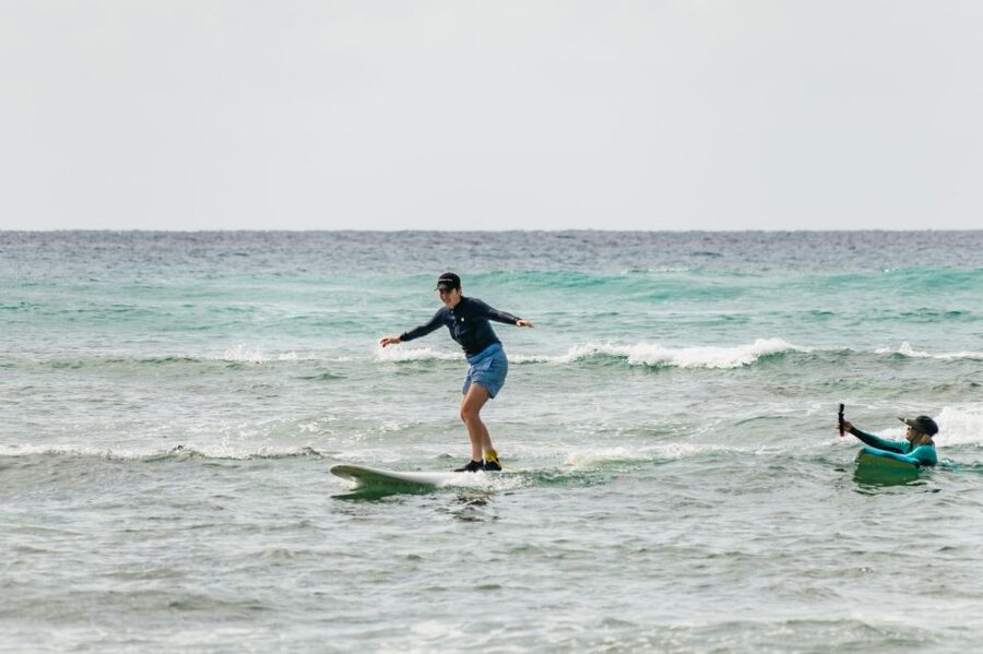 Oahu: Beginner-Friendly Waikiki Beach Surfing Lesson - Gear, Reef Shoes, and Getting Ready