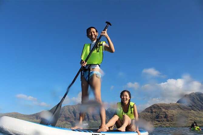 Oahu Dolphin and Snorkel Tour with Waikiki Pickup & Lunch - How the crew shapes the experience