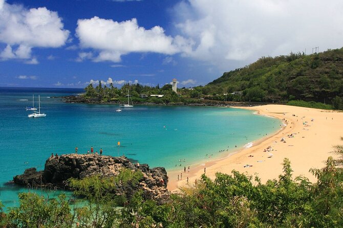Oahu: Grand Tour Around Island 16 Locations plus Snorkeling - Guides, buses, and the human side of the day