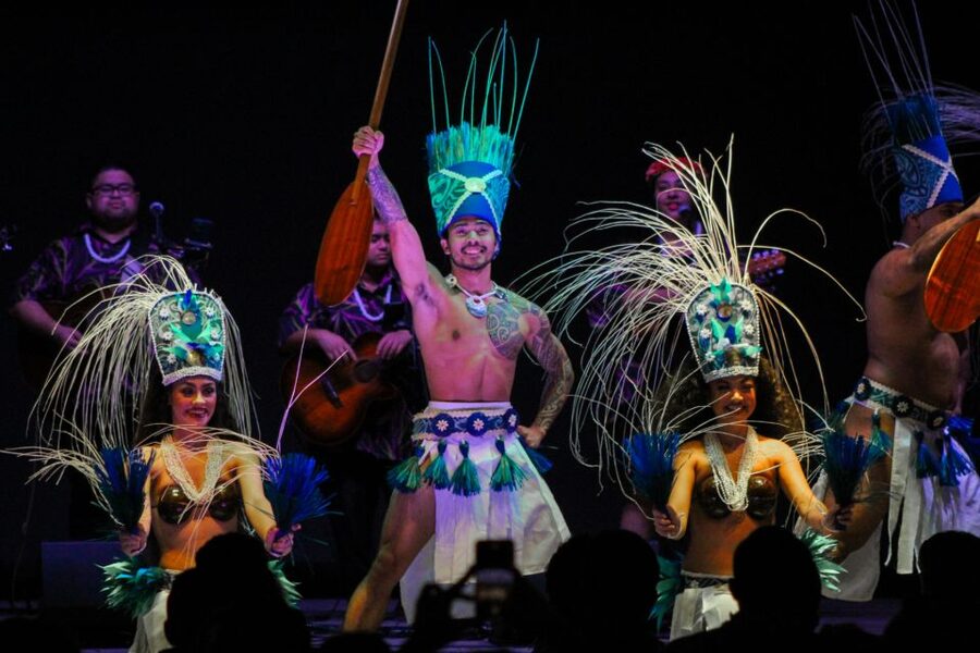 Oahu: Ka Moana Luau Dinner and Show at Aloha Tower - Is $135 a fair price?