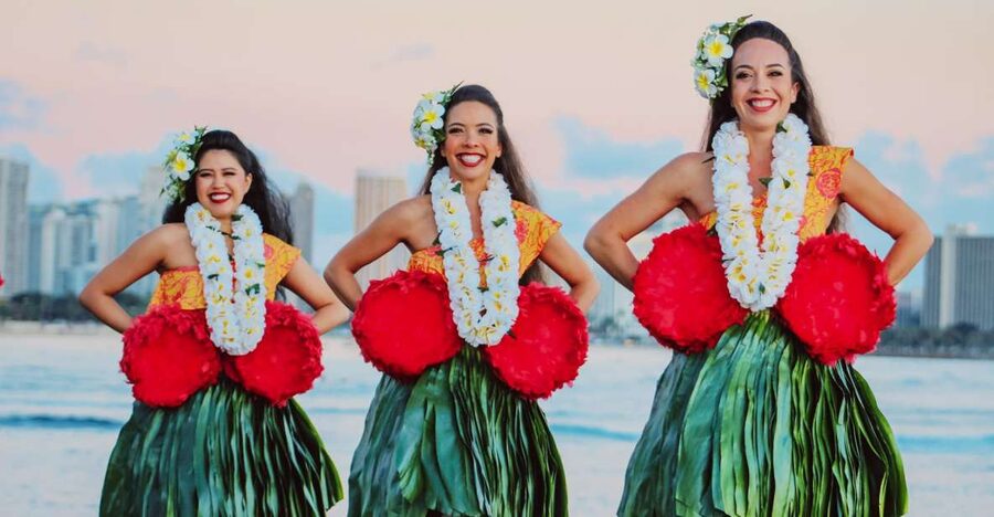 Oahu: Ka Moana Luau Dinner and Show at Aloha Tower - Aloha Tower gives the evening a proper sense of place