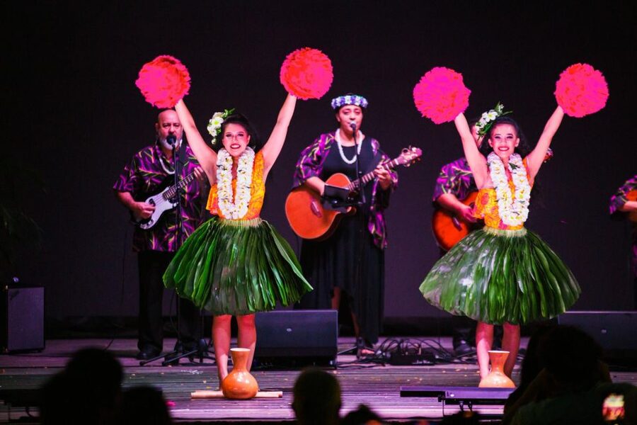 Oahu: Ka Moana Luau Dinner and Show at Aloha Tower - What the buffet includes, and where expectations should land