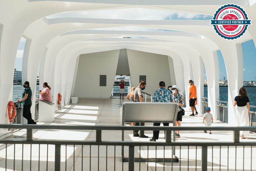 Oahu: Pearl Harbor, Arizona Memorial & Honolulu City Tour - The Navy launch ride to the USS Arizona Memorial