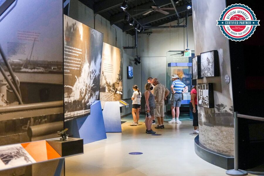 Oahu: Pearl Harbor, Arizona Memorial & Honolulu City Tour - What you can and cannot see at Pearl Harbor