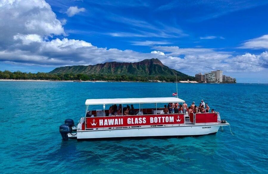 Oahu: Waikiki Glass Bottom Boat Sunset Cruise - Waikiki from the water: stories beyond the hotels