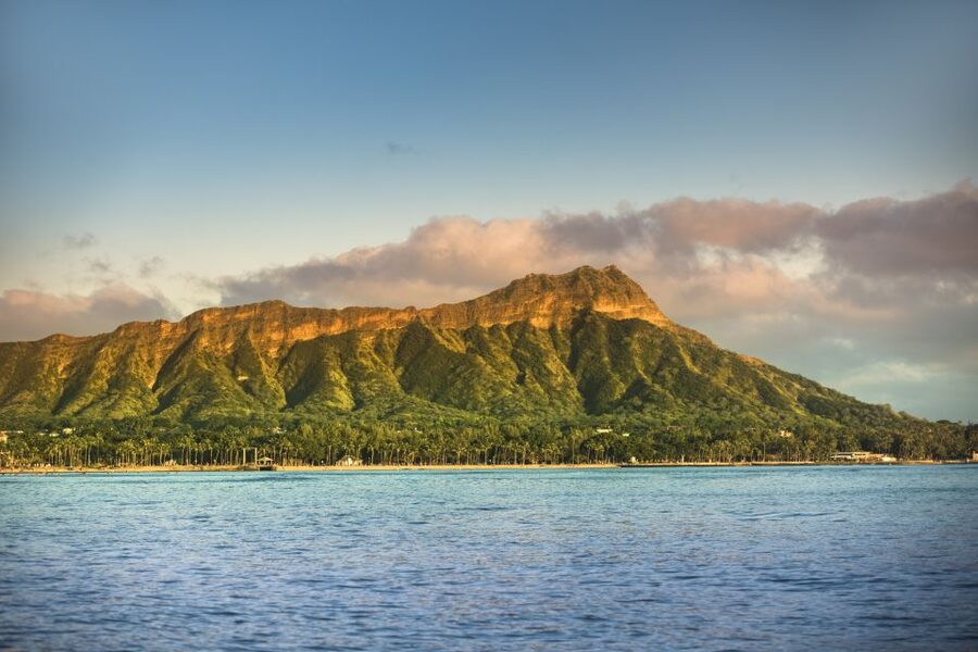 Oahu: Waikiki Glass Bottom Boat Sunset Cruise - Who will enjoy the 90-minute format