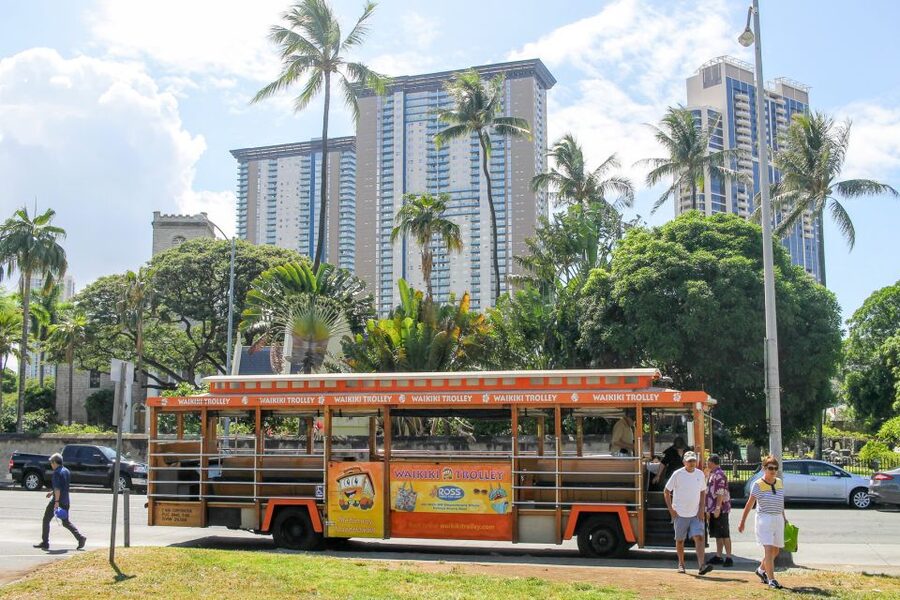 Oahu: Waikiki Trolley Hop-on Hop-off All-Line Pass - Practical details that affect your day
