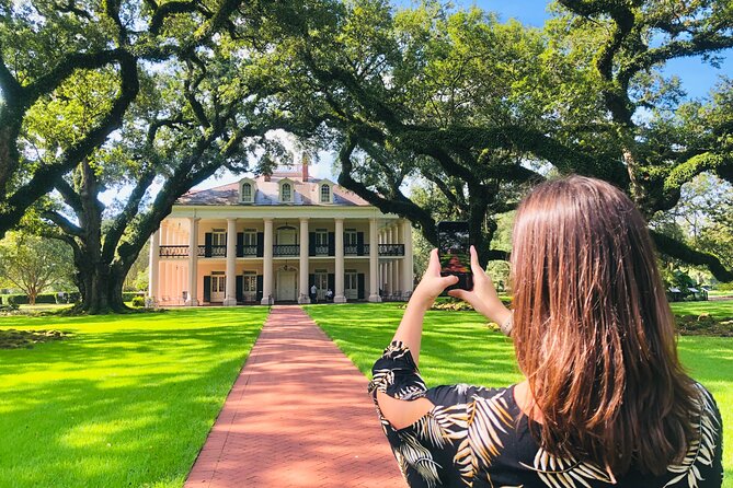 Oak Alley Plantation Tour with Transportation from New Orleans - The drive along Lake Pontchartrain and River Road