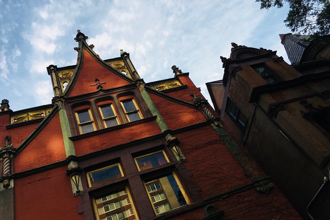 Old Louisville Ghost Tour as Recommended by The New York Times @ 4th and Ormsby - Key details before you book