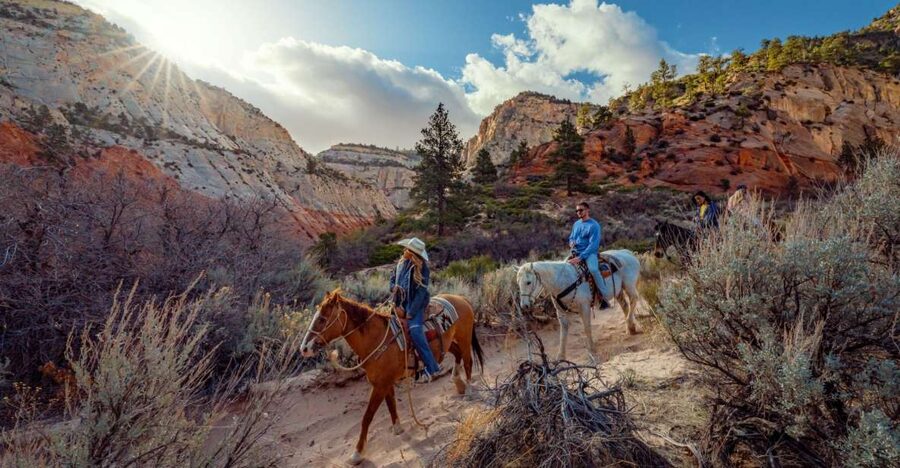 Orderville: East Zion Park White Mountain Horseback Tour - Starting at the stables