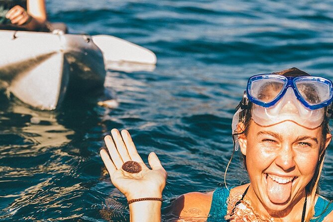 Original La Jolla Sea Cave Kayak Tour for Two - How wet and strenuous is it?