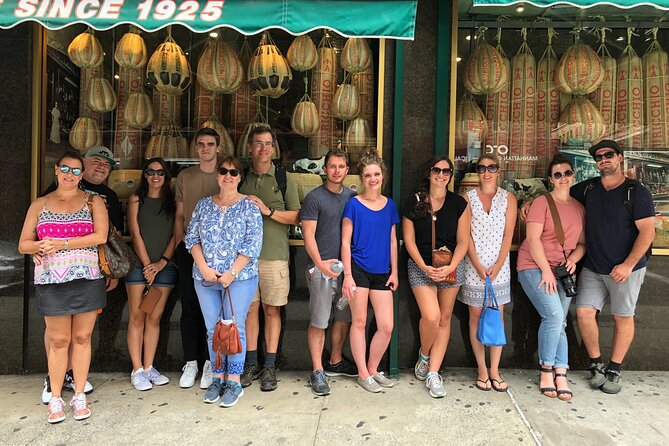 Original NYC Guided Food Tour of Chinatown and Little Italy - Finishing with cannoli near Grand Street