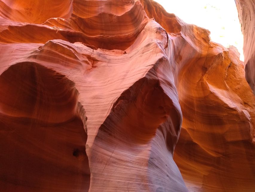 Page: Lower Antelope Canyon Entry and Navajo Guided Tour - Crowds and group size: the honest tradeoff