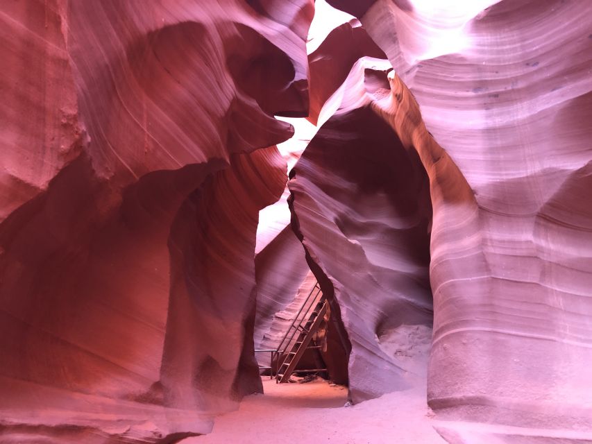 Page: Lower Antelope Canyon Tour with Trained Navajo Guide - Photography tips that actually help