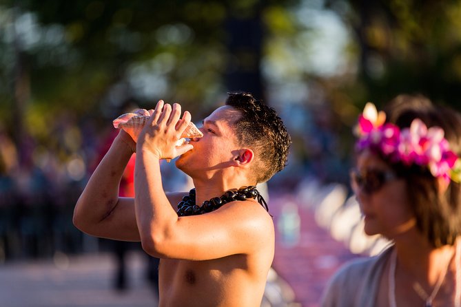 Paradise Cove Luau - Getting there from Waikiki