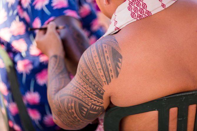 Paradise Cove Luau - Clothing, access, and family details
