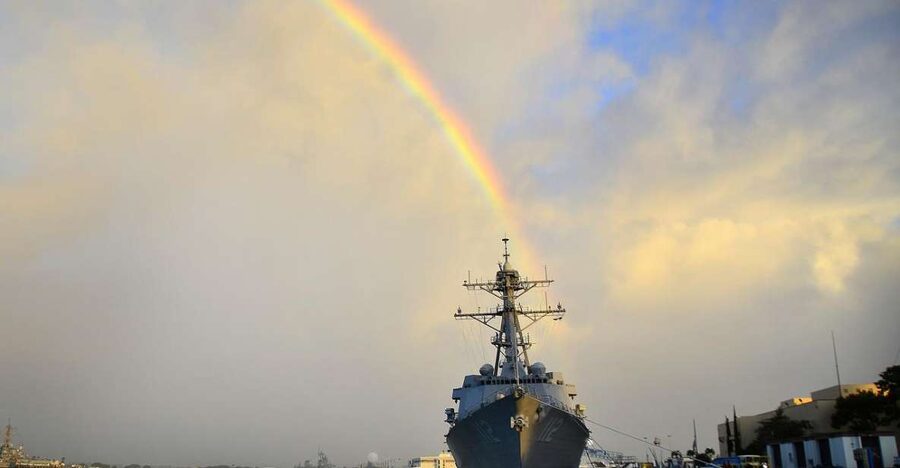 Pearl Harbor: USS Arizona Memorial & Battleship Missouri - Why the Arizona Memorial is the heart of the day