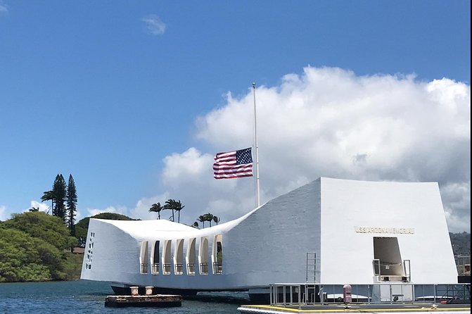 Pearl Harbor & USS Arizona Small-Group Tour [Early Access] - The guide can make or break the day