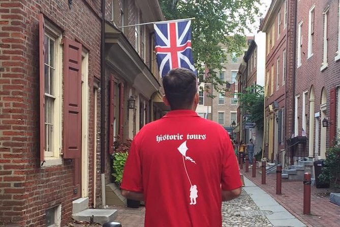 Philadelphia Old City Historic Walking Tour with 10+ Top Sites - Betsy Ross House and the opening chapter