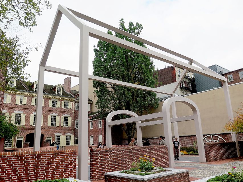 Philadelphia: Revolution and The Founders History Tour - The Liberty Bell and Independence Hall area