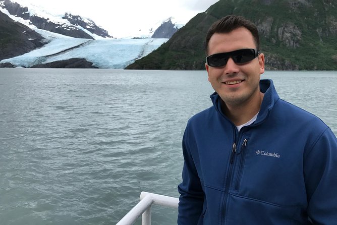 Portage Glacier Cruise and Wildlife Explorer Tour - A glacier and wildlife day that starts in Anchorage