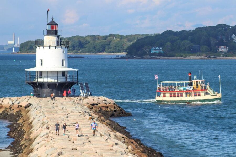 Portland: Best of Maine Lighthouse Scenic Cruise - What the 105 minutes feels like onboard