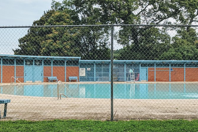 Private Stranger Things "The Upside Down" Film Locations Tour in Atlanta - What the guide adds to the three-hour route