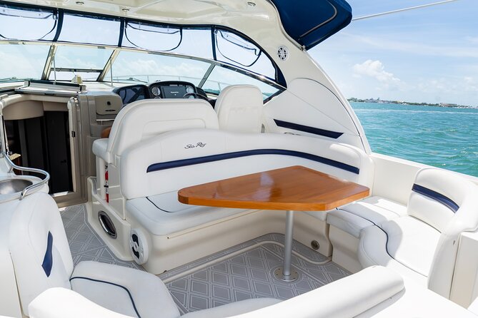 Private tour for 12 people on a 40 ft Yacht, Ft Lauderdale bay - Weather, swimming, and smart preparation