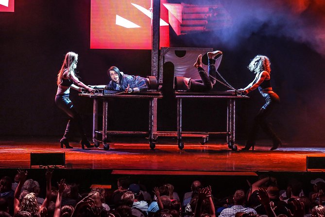 Reza Edge of Illusion Show in Branson - The production has more than tricks