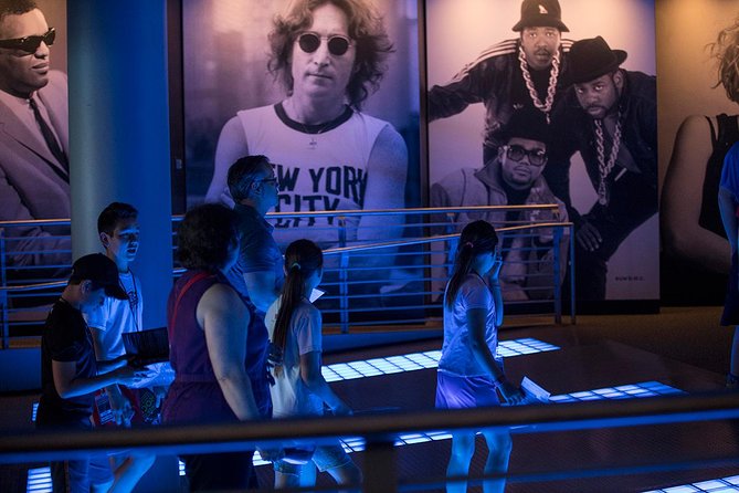 Rock and Roll Hall of Fame Admission in Cleveland - Legends of Rock Brings Together Several Generations