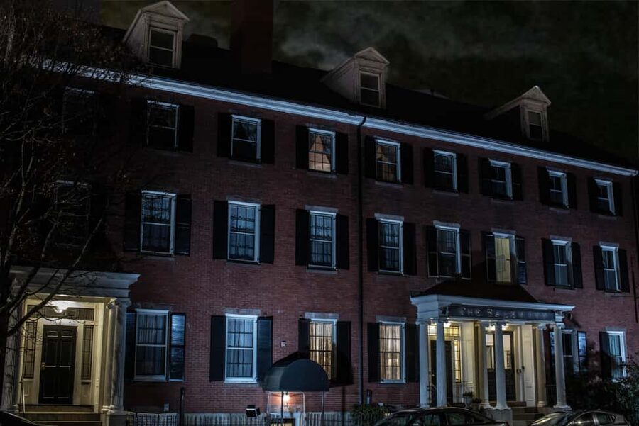 Salem: Boos and Brews Haunted Pub Crawl - Why the guide matters more than the route