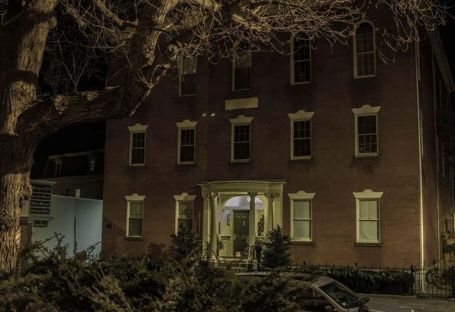 Salem Ghost Tours: Witches & Wicked Whispers - How the 60-minute and 90-minute options differ